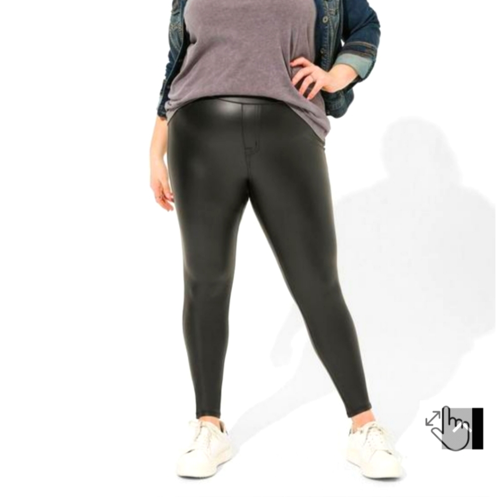 Torrid Full Length Faux Leather Legging 3X EUC!